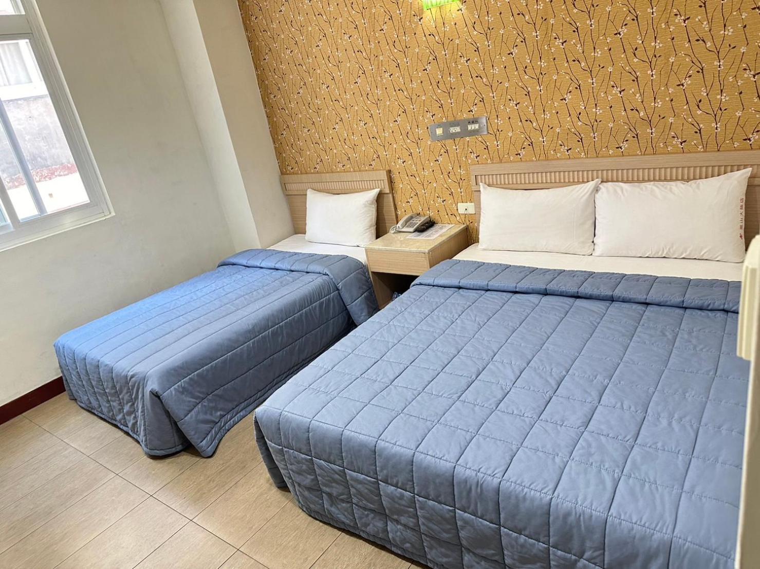 Songshan Hotel Kaohsiung Bagian luar foto