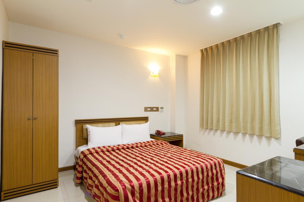 Songshan Hotel Kaohsiung Bagian luar foto