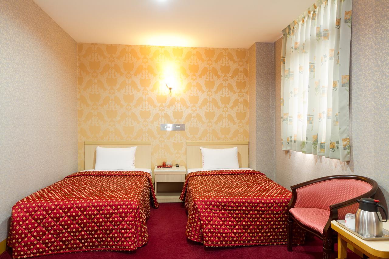 Songshan Hotel Kaohsiung Bagian luar foto