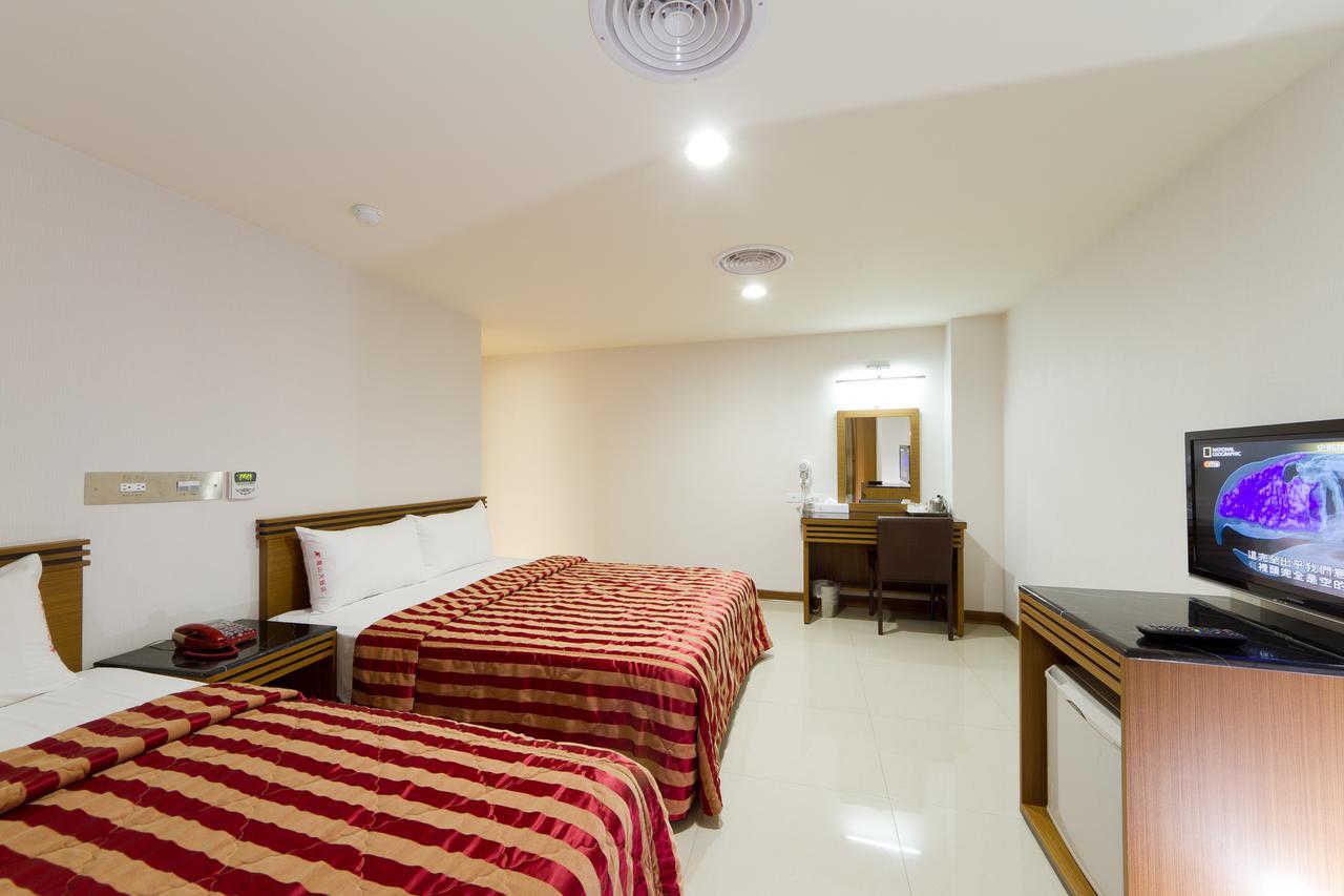 Songshan Hotel Kaohsiung Bagian luar foto